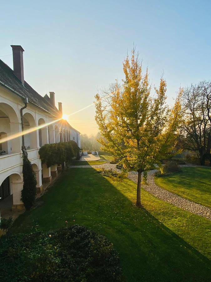 Ferienwohnung für 2 Personen, mit Ausblick und Garten