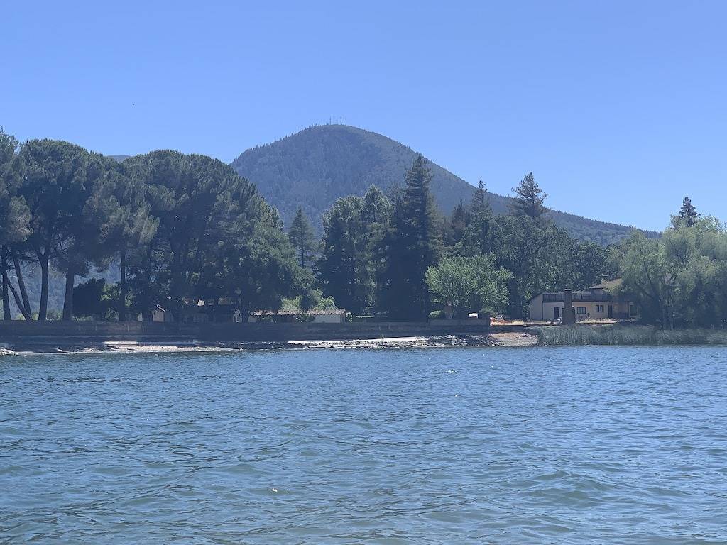Tropical Lakefront Retreat with Private Dock & Kayaks in California North Coast