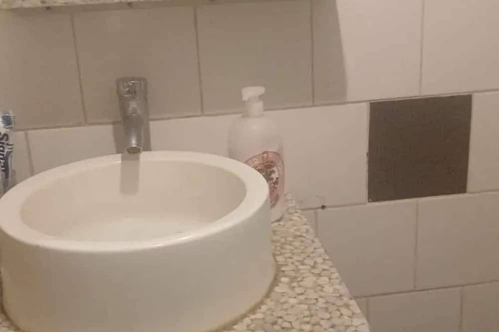 Ganze Wohnung, Homerez - Charmante Wohnung in Aurillac auf 35 m² in Aurillac, Aurillac und Umgebung