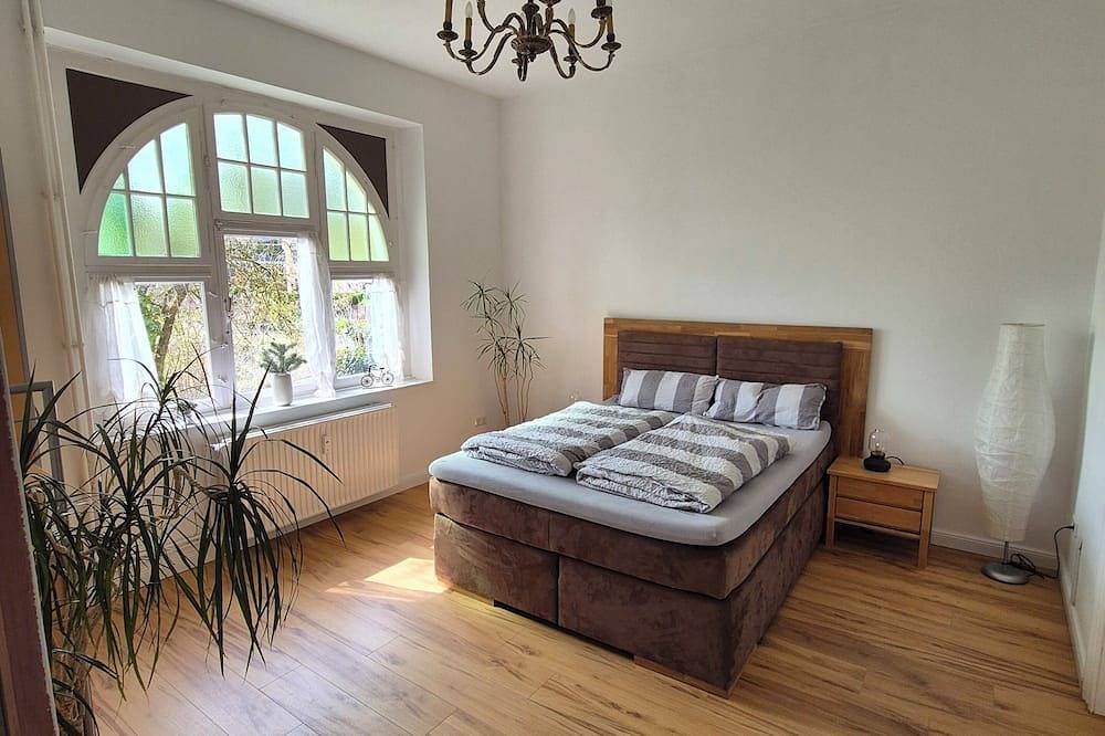Ganze Wohnung, Rote Villa Lagom, die Ferienwohnung in Kirchen in Kirchen (Sieg), Altenkirchen & Umgebung