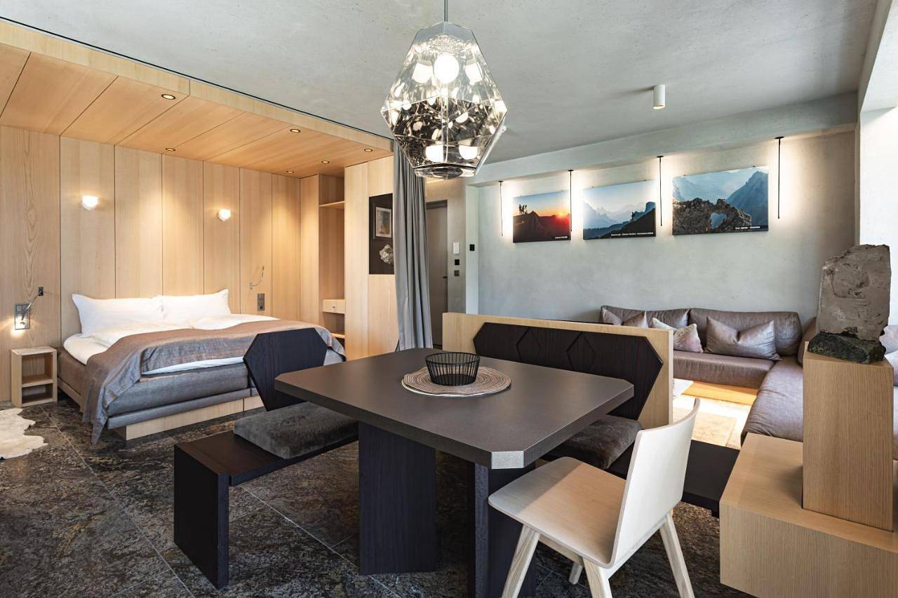 Wachtler Dolomite Apartments in San Candido, Karnischer Hauptkamm