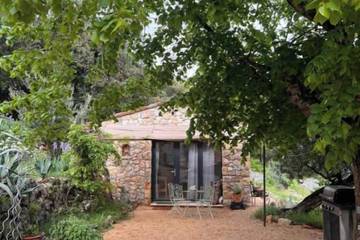 Gîte pour 3 personnes à Mons (Var)