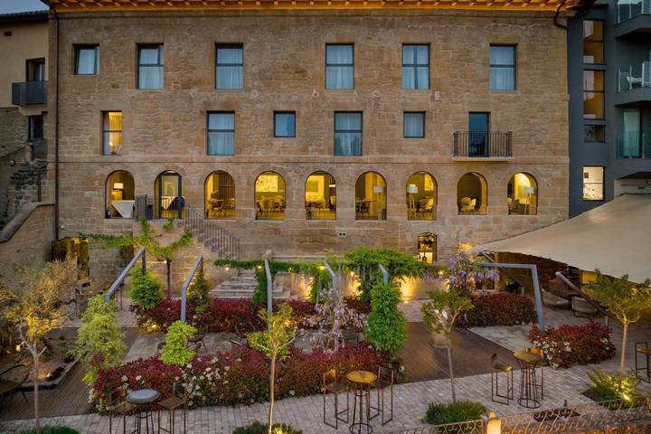 Hôtel pour 2 personnes, avec Terrasse à Briones