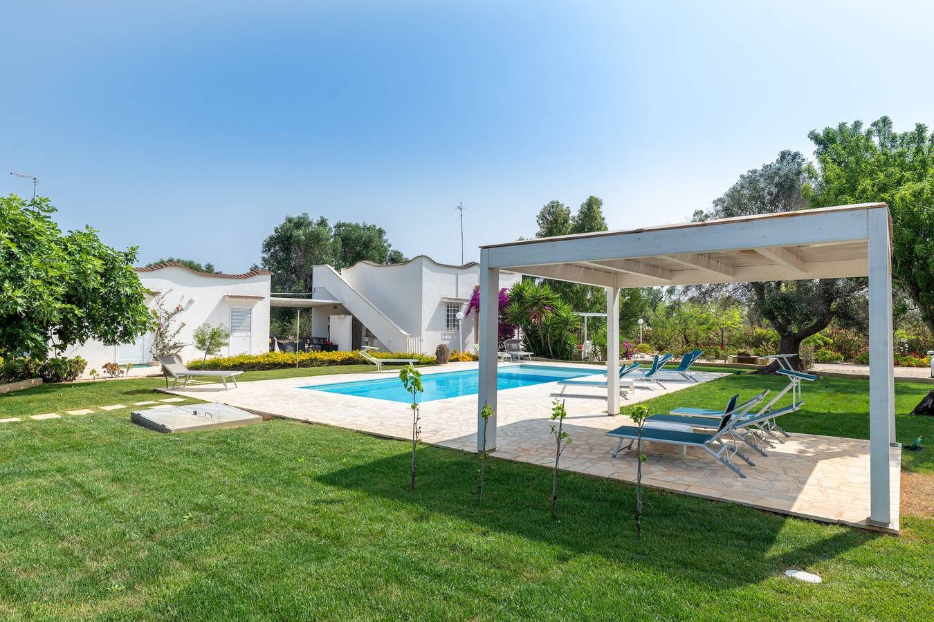 Holiday Home 'Serenità' with Private Pool, Wi-Fi and Air Conditioning in Carovigno, Salento
