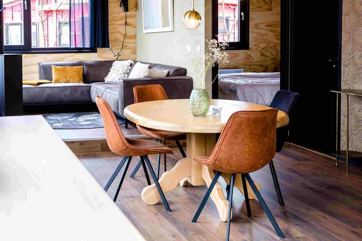 Ferienanlage für 4 Personen, mit Garten und Balkon in Friesland - 2