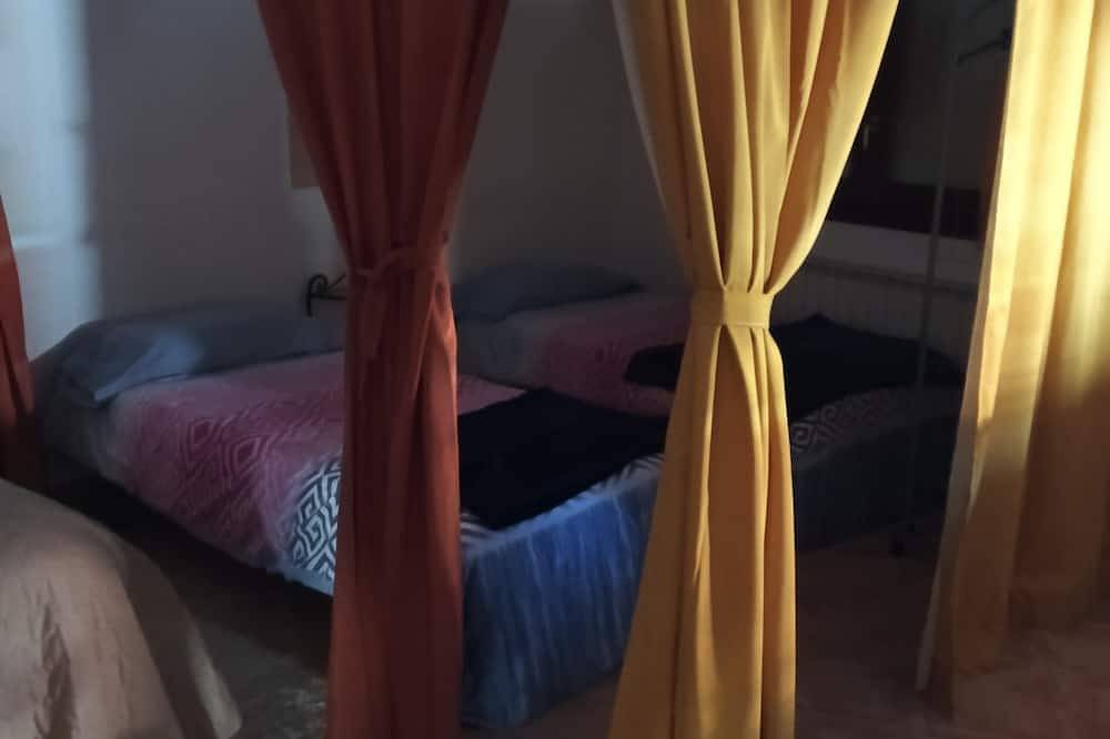 Ganze Wohnung, Loft Castelló 110m2 apartment. Pets welcome! in Castelló de Farfanya, Noguera