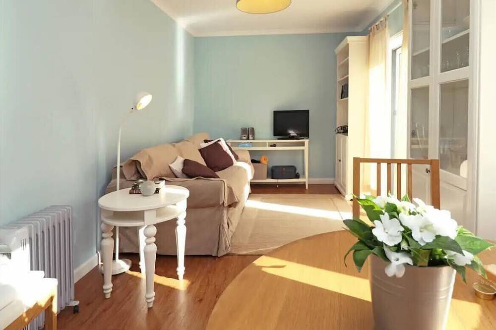 Ganze Wohnung, Apartment with magnificent 65 m2 terrace and swimming pool 5 minutes from the beach in Marinhas, Esposende