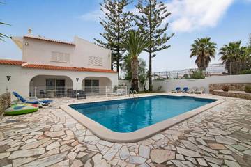 Ferienhaus für 8 Personen, mit Garten in Carvoeiro