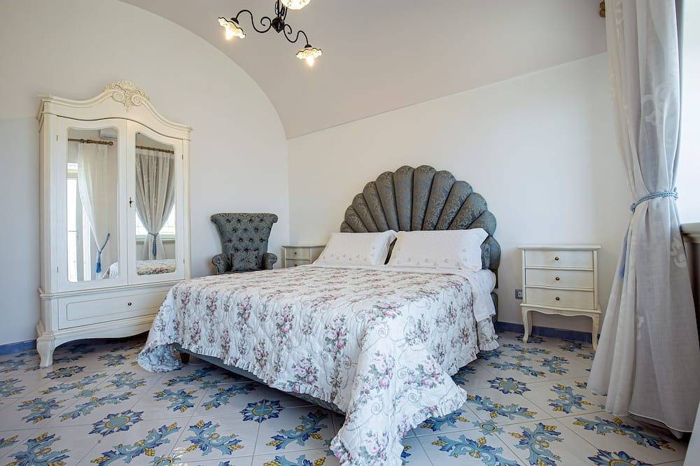 Spring Villa with panoramic views and private pool in Furore, Costiera amalfitana