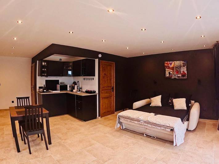 Appartement de vacances pour 2 personnes, avec jardin ainsi que piscine et vue