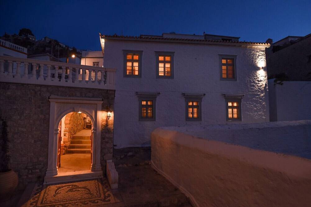 Mansion \" Antoinette\" in Hydra