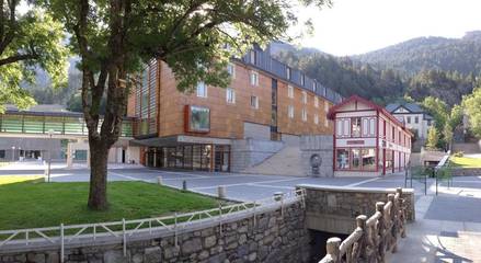 Hôtel pour 10 personnes, avec jardin ainsi que jacuzzi et sauna à Panticosa