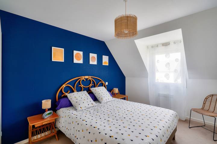 Apartamento entero, Duplex pour 4 proche du port - 500m de la plage in Guilvinec, Côte de Cornouaille