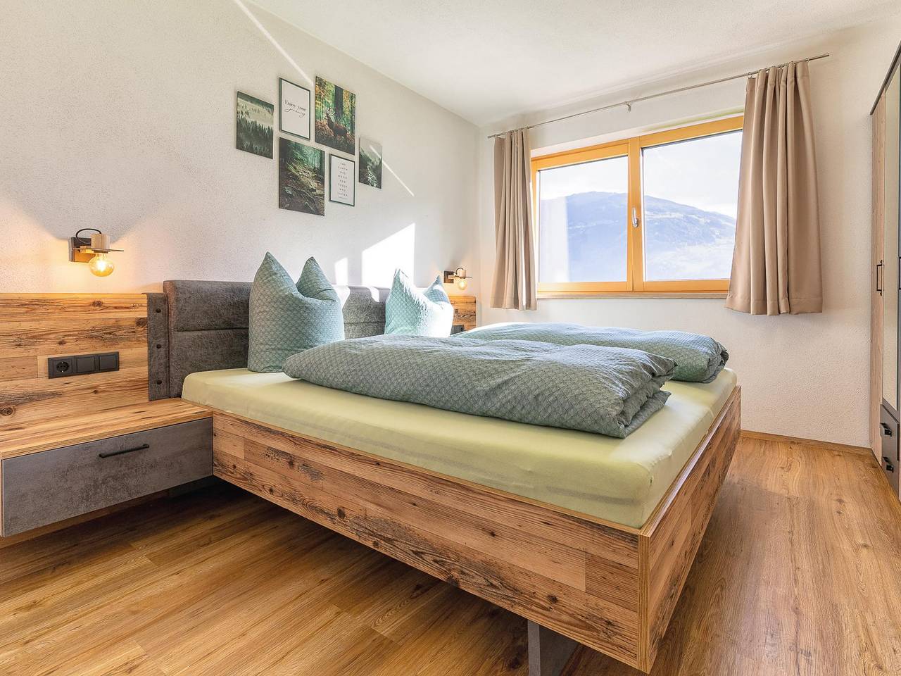 Ganze Wohnung, Modernes Apartment in schöner Lage in Tuxer Alpen, Zellberg