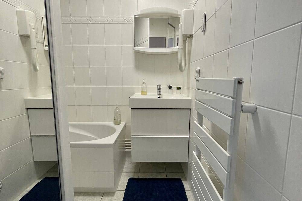 Apartamento entero, Encantador piso de 2 dormitorios en el centro de Vittel (aparcamiento gratuito) in Vittel, Neufchâteau