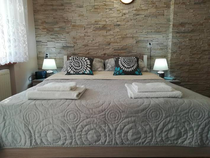 Apartament wakacyjny dla 4 osób, z Taras i Ogród oraz Widok w Niegocin