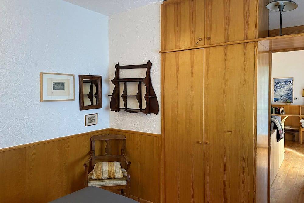 Cozy and Comfortable Apartment in the Alps in Livigno (Stadt), Livigno