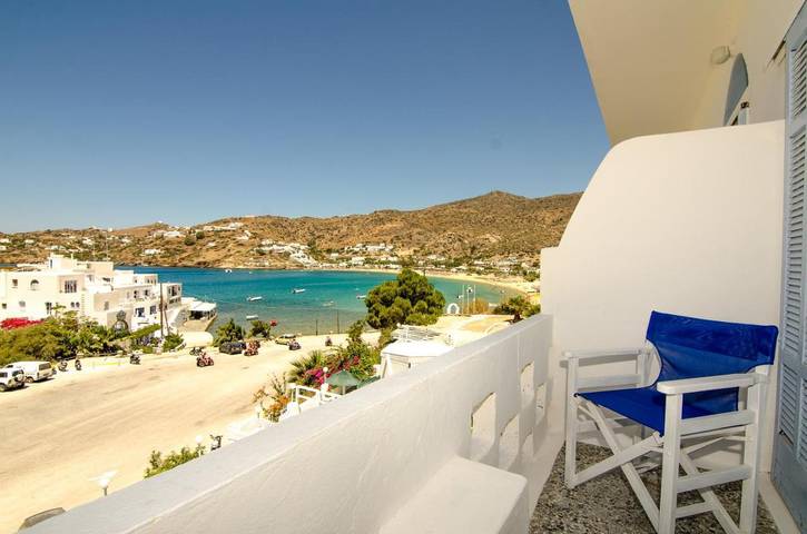 Hôtel pour 3 personnes, avec Balcon et Terrasse ainsi que Jardin et Vue