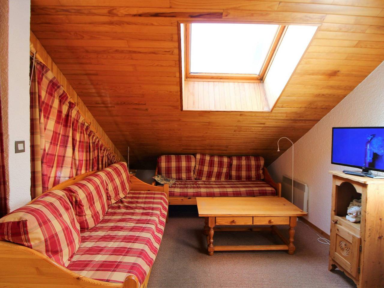 Apartamento entero, Amplio apartamento Champagny, 8 pers, 3 habitaciones in Champagny-en-Vanoise, Parque Nacional de Vanoise