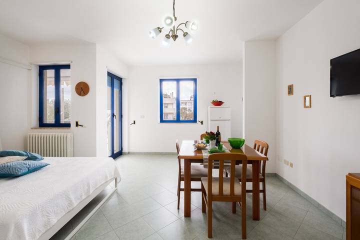 Appartamento intero, Appartamento per vacanze "Gaia" con aria condizionata e balcone in Otranto, Otranto e dintorni