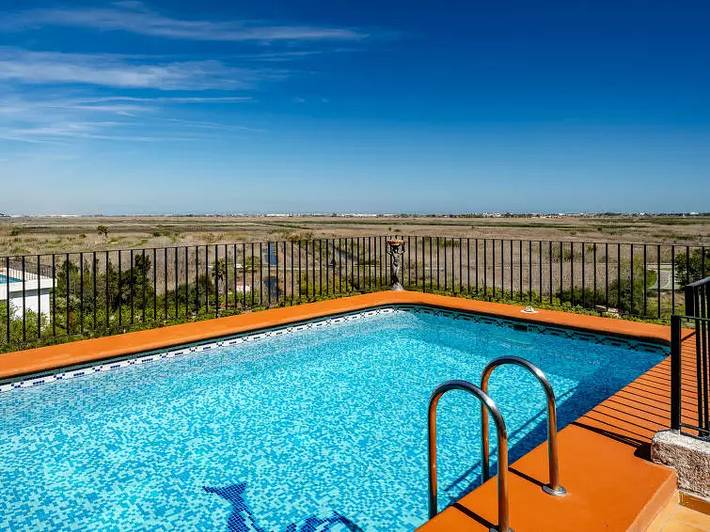 Casa rural para 4 personas, con terraza y piscina en Pego