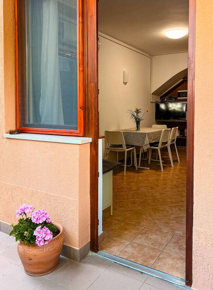 Ganze Ferienwohnung, Ferienwohnung nur 30 m vom Strand entfernt in Balatonboglar, Plattensee Südufer