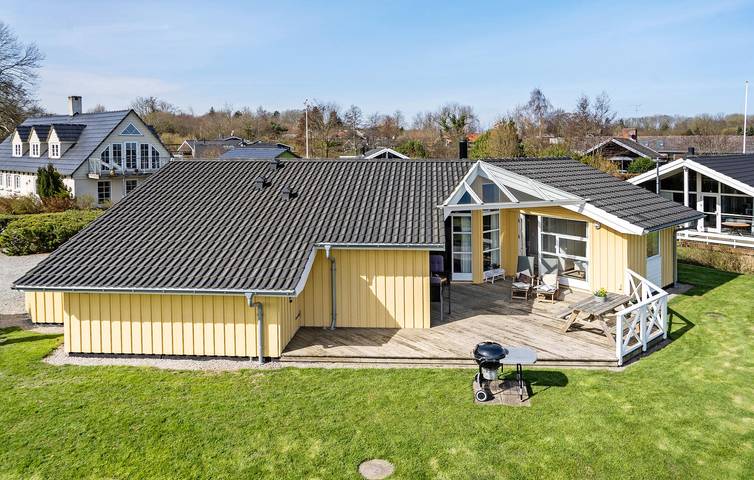 Ferienhaus für 8 Personen, mit Terrasse und Whirlpool sowie Garten und Sauna in Mommark - 2