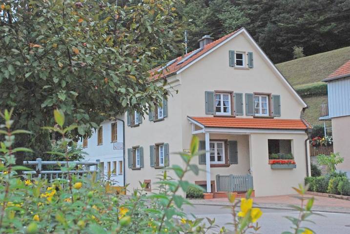 Ferienhaus für 4 Personen, mit Garten und Ausblick in Schönau (Pfalz)