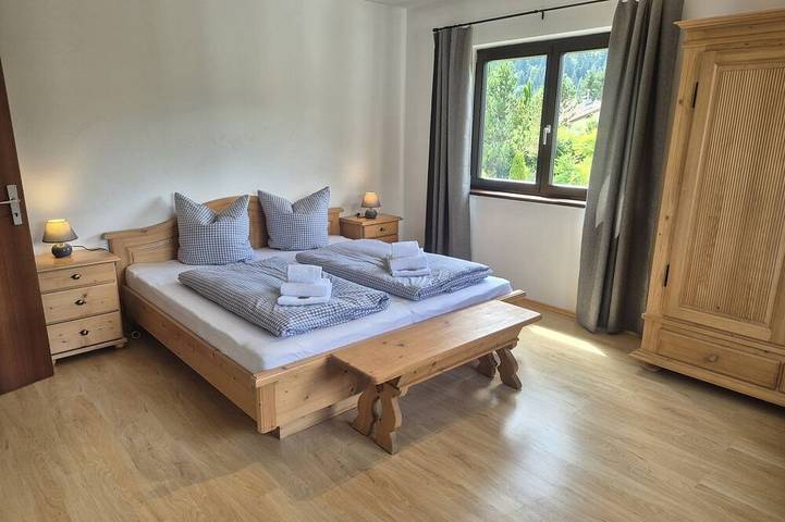 Ferienhaus für 6 Gäste mit 130m² in Klais in Klais, Krün