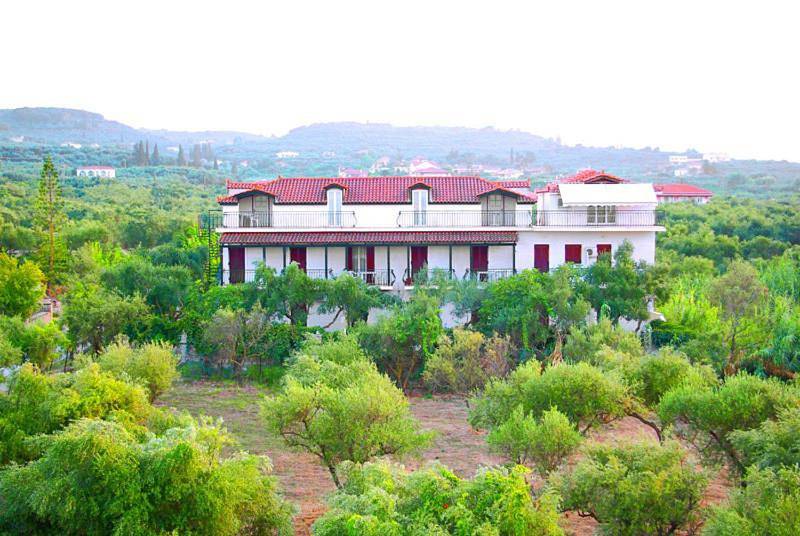 Ολόκληρο το διαμέρισμα, Gerakari Thalassa Studios in Ψαρού, Αλυκές