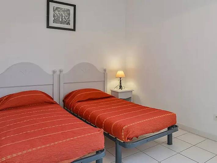 Camping für 8 Personen, mit Kinderpool in Vaucluse - 4