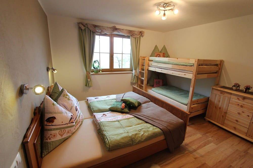 Geheel appartement, Chalet in Taxenbach bij Kaprun Skigebied in Taxenbach, Ski Amadé