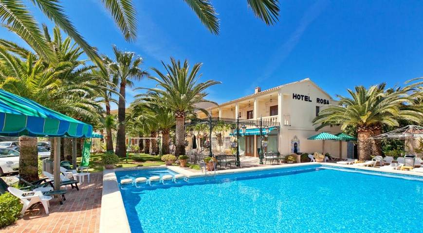 Hotel para 3 personas, con Terraza y Jardín además de Piscina para niños y Piscina en Las Marinas