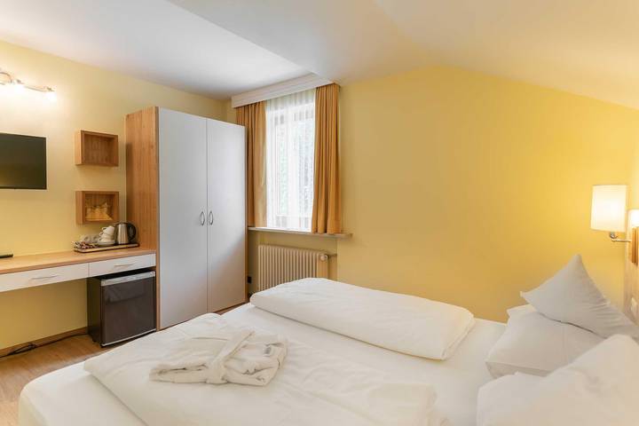 Hotel for 4 personer, med balkong, dyr tillatt i Salzburg