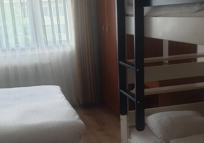 Hôtel pour 2 personnes, avec vue sur le lac ainsi que terrasse et vue à Villeneuve (Suisse) - 2