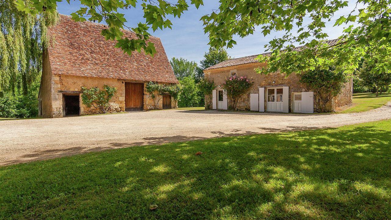 Appartement de vacances entier, Appartement de vacances pour 19 personnes avec jardin in Saint-Georges-de-Montclard, Périgord Pourpre