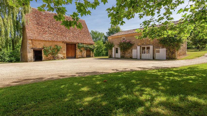 Appartement de vacances pour 19 personnes, avec piscine ainsi que terrasse et jardin - 1