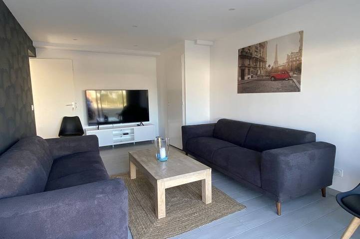 Location de vacances pour 14 personnes, avec terrasse et jacuzzi dans Nogent-sur-Eure