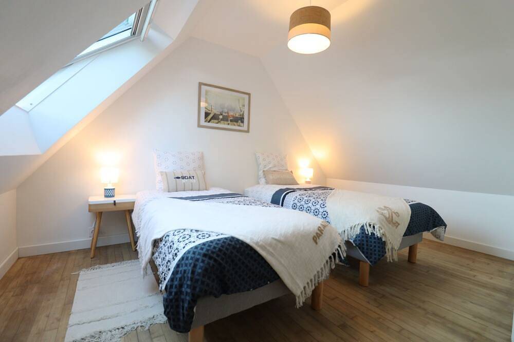 Location De Vacances pour 4 Personnes dans Plougasnou, Région de Morlaix