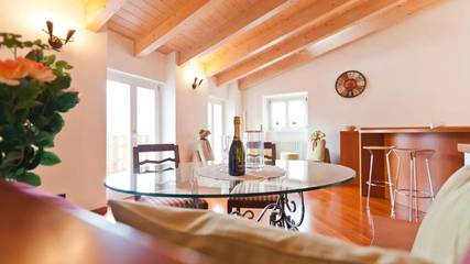 Holiday Letting for 4 People in Riva del Garda, Garda Mountains, Photo 1
