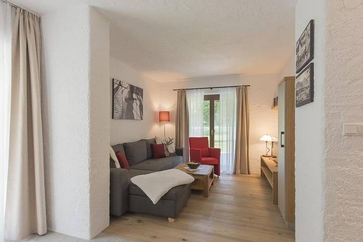 Hütte für 4 Personen, mit Balkon und Garten in Seefeld in Tirol