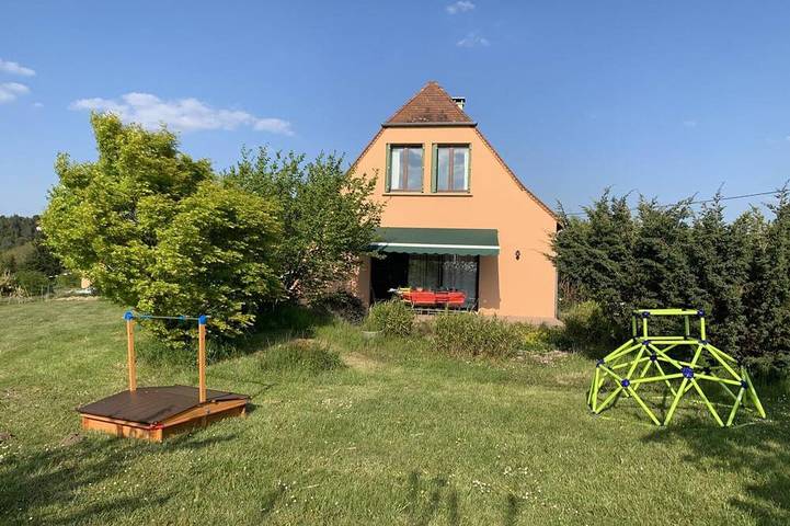Gîte pour 7 personnes, avec jardin