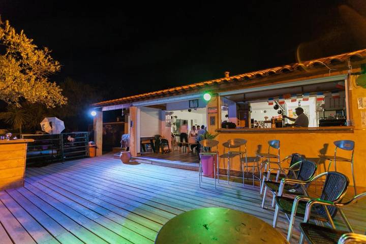 Location de vacances pour 6 personnes, avec piscine ainsi que bassin pour enfant et terrasse, animaux acceptés à Alénya - 3