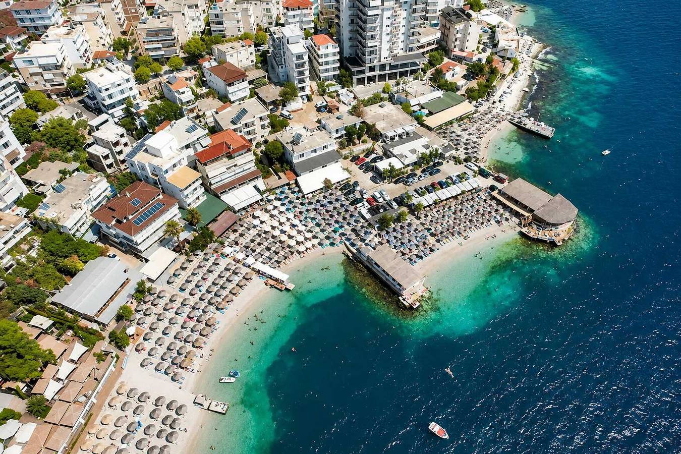 Ganze Wohnung, Villa Foiniki Hariklia - Near Blue Eye & Saranda in Finiq, Vlorë