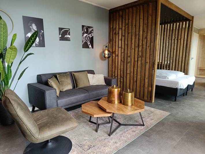 Location de vacances pour 2 personnes, avec sauna ainsi que terrasse et balcon/terrasse à Zutendaal - 2