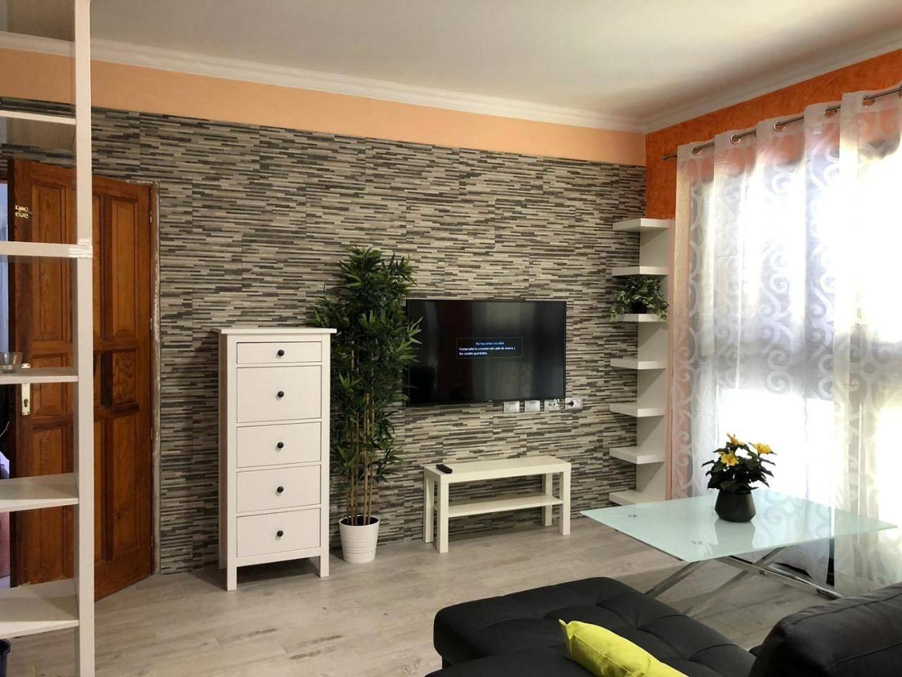 Apartamento inteiro, Vivienda Sara in La Playa (Canary Islands), Valle Gran Rey