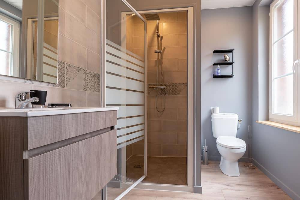 Appartement entier, Studio-de Luxe-Sdb privée avec baignoire in Saint-Quentin, Aisne
