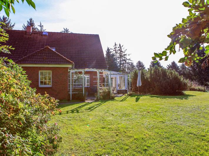 Ferienhaus für 7 Personen, mit Sauna und Terrasse sowie Garten in Sundhagen - 3
