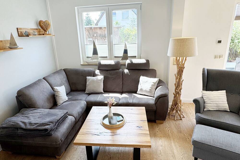 F: Ferienhaus Uns lütt Hus mit Sauna, Kamin & Terrasse - Ferienhaus Uns lütt Hus in Selliner See, Baabe