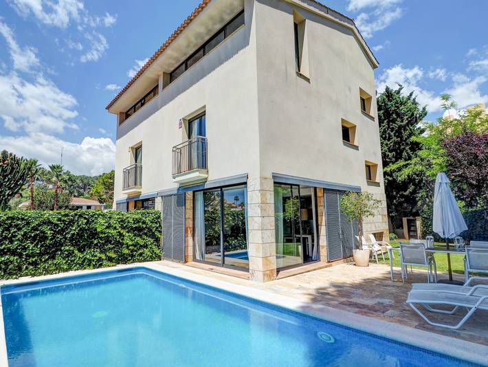 Casa rural para 6 personas, con Balcón y Terraza además de Jardín y Piscina en San Pedro de Ribas - 2
